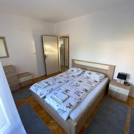 Zdenka Pobri Apartment Opatija